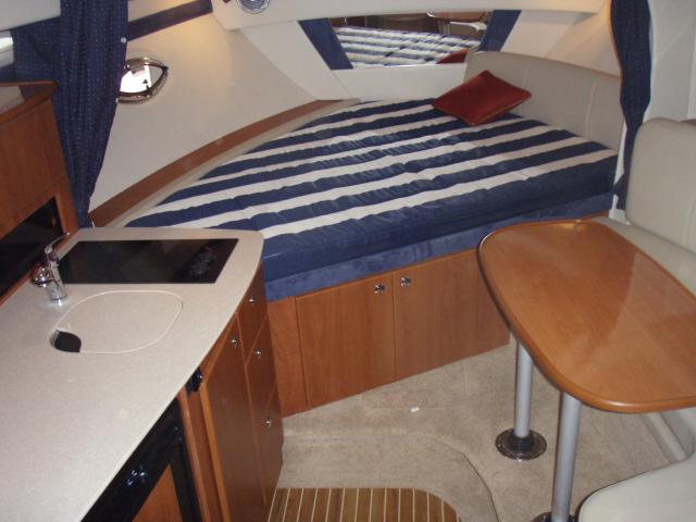 Bayliner 320 met 2x 260 pk Mercruiser van bouwjaar 2008! — foto 13 van 18