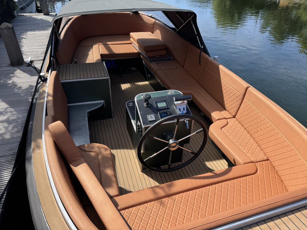 AluShip E-700 sloep — foto 7 van 32