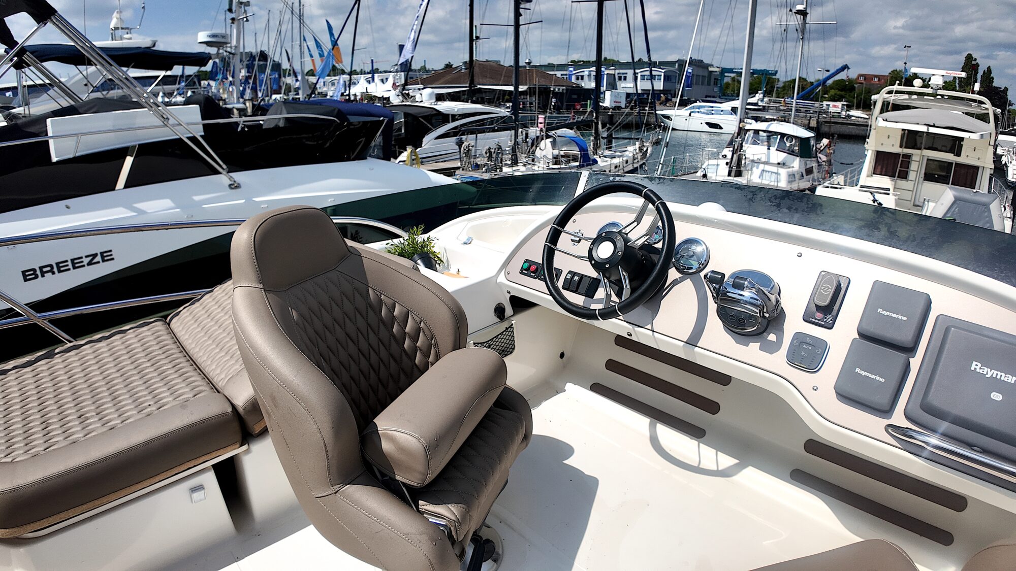 Jeanneau Prestige 42 Flybridge — foto 24 van 29