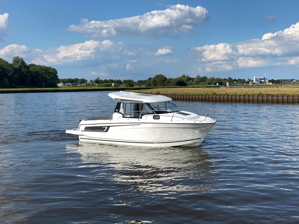 Jeanneau Merry Fisher 695 Serie 2. Dit schip is aanwezig op de Suzuki stand van hiswa te water 2026. — foto 16 van 18