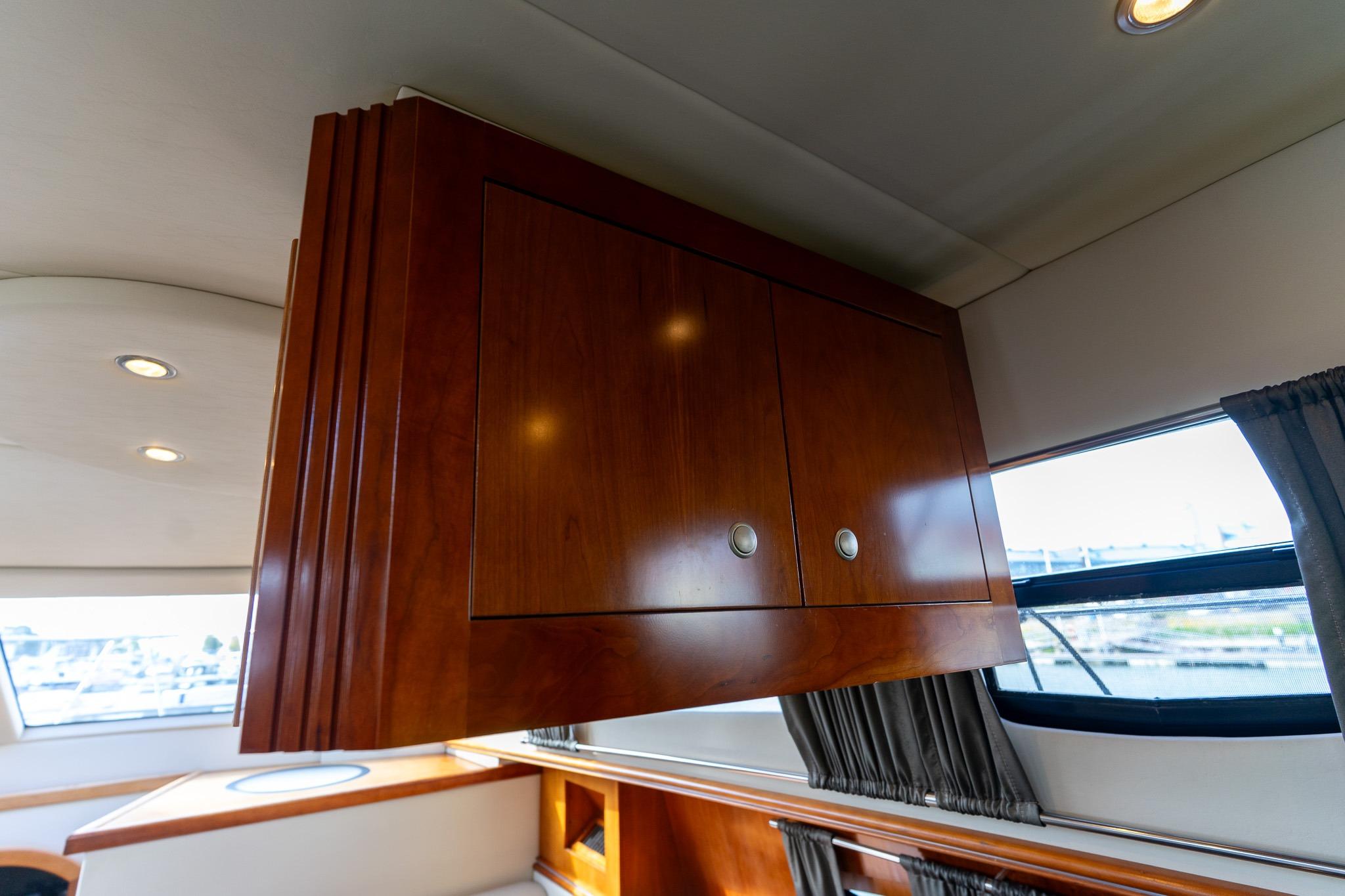 Cruisers Yachts 415 Express Motoryacht — foto 96 van 100