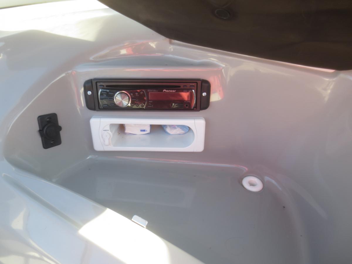 Bayliner 185 Capri Bowrider — foto 17 van 25