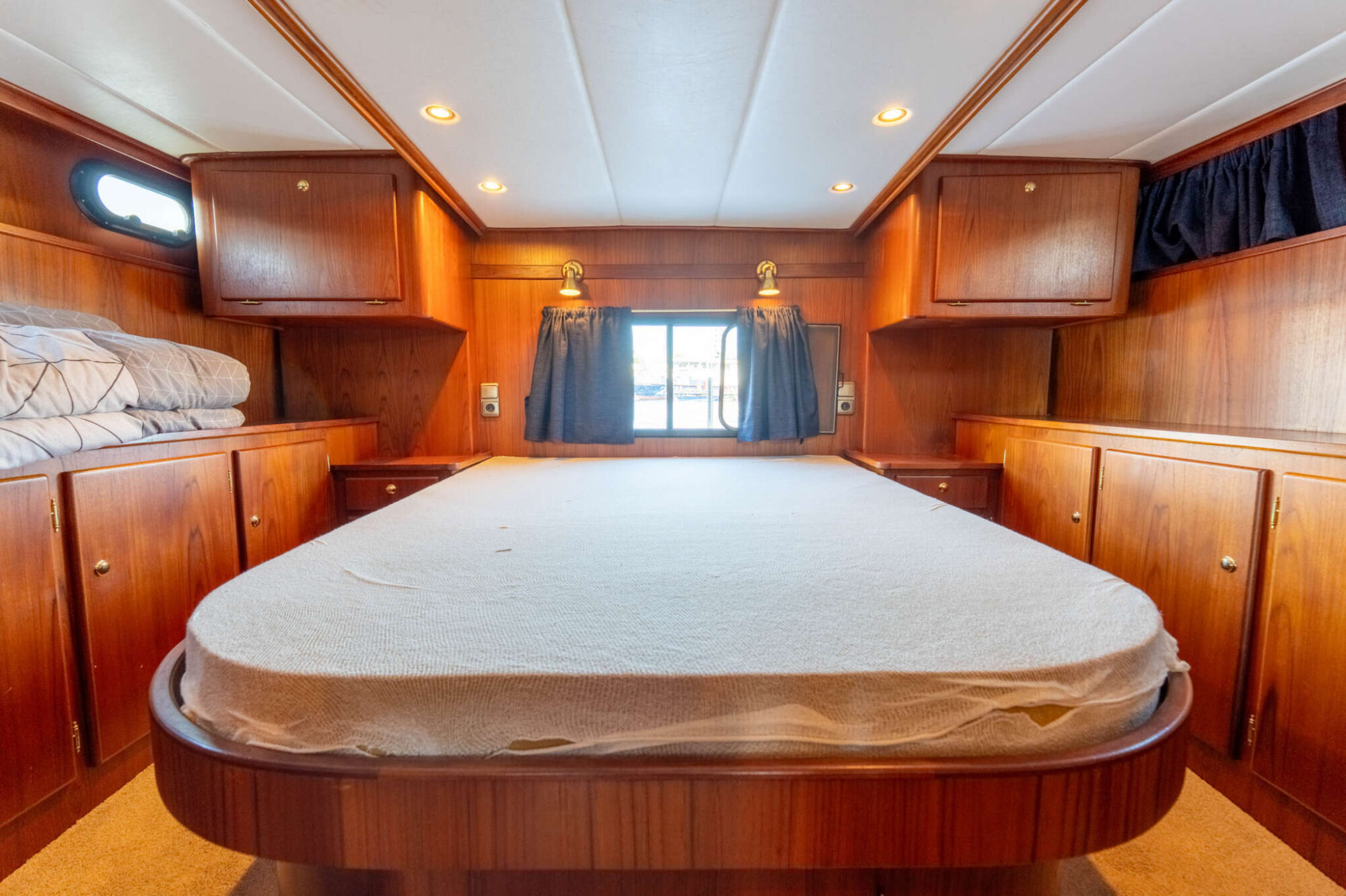 Explorer Classic 14.00 AK Cabrio — foto 23 van 49
