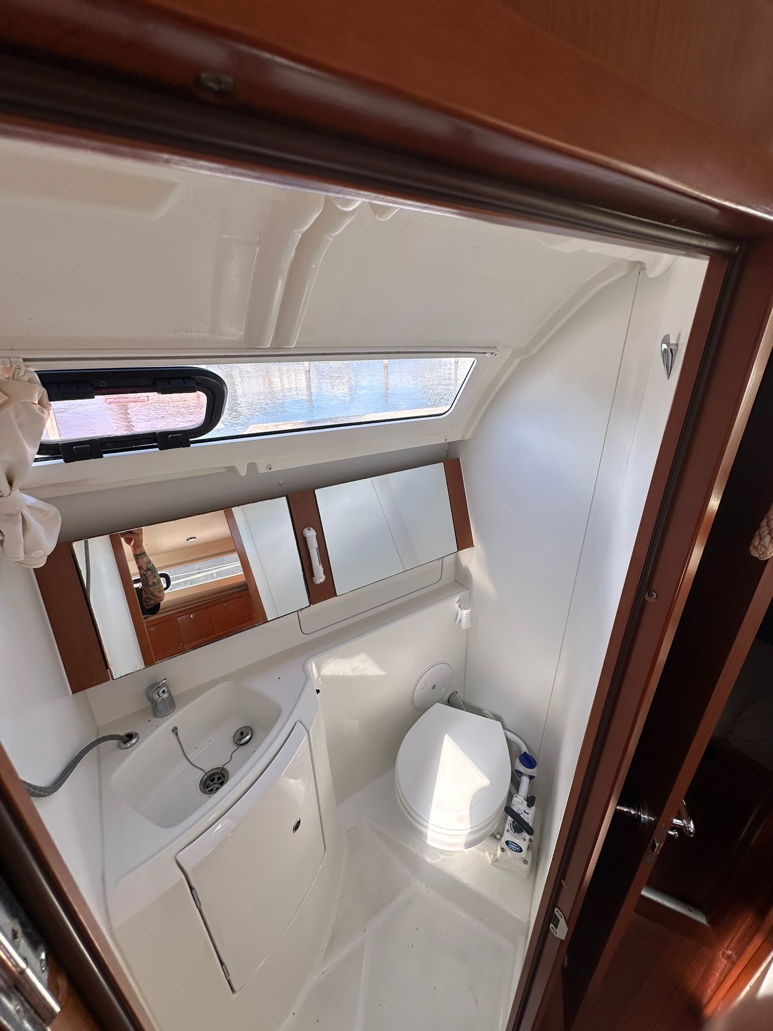 Beneteau Oceanis 37 — foto 11 van 36