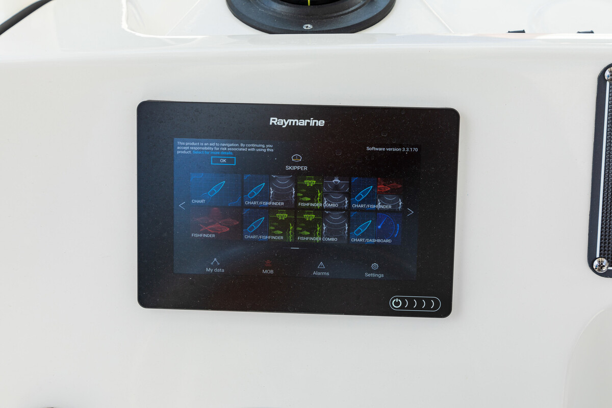 Boston Whaler 190 Montauk — foto 9 van 17