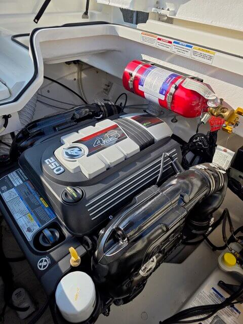 Bayliner 742 CU - BluYachting — foto 12 van 12