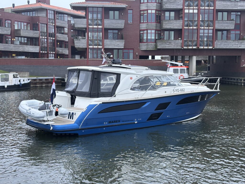 Marex 360 Cabriolet Cruiser — foto 2 van 5