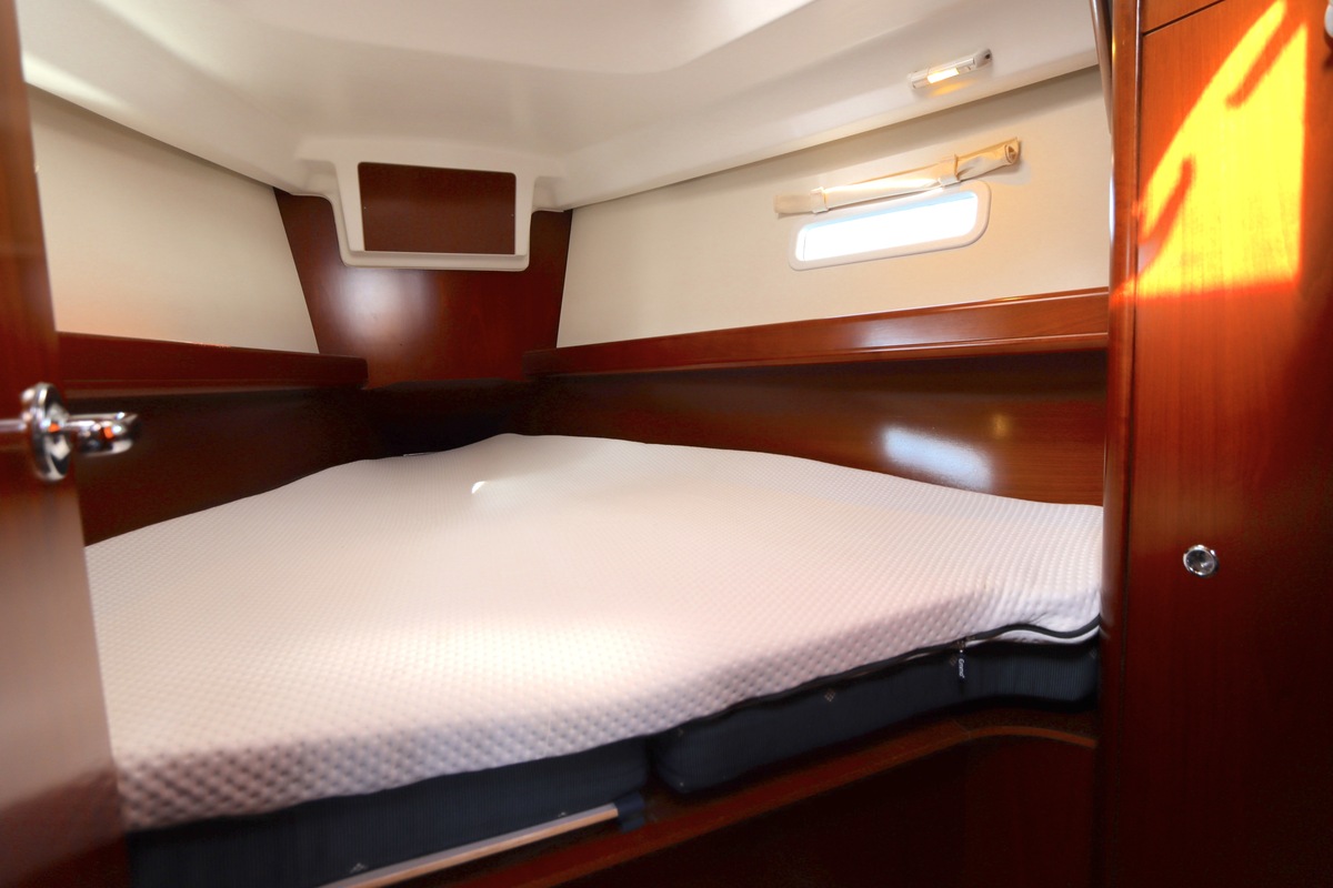 BENETEAU OCEANIS CLIPPER 373 — foto 25 van 48