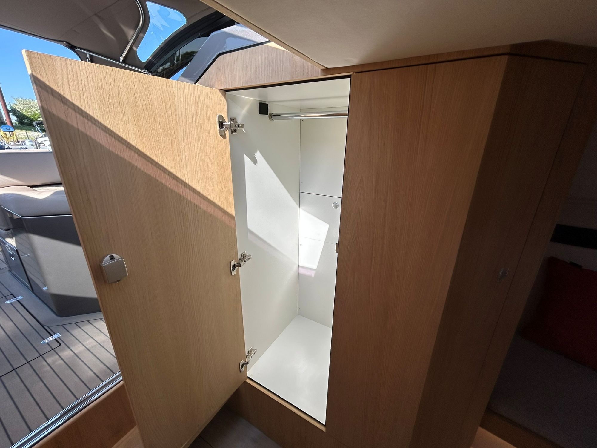 Sichterman T38 met Volvo Penta D4-300 DPI — foto 15 van 24