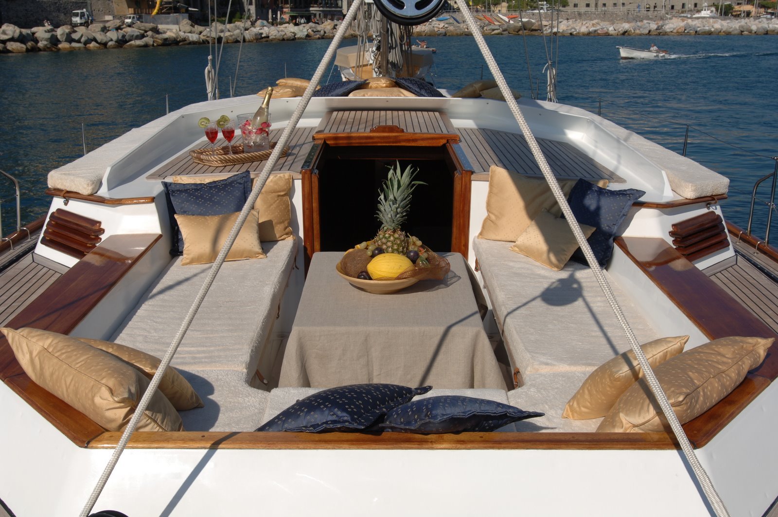 Lagoon Royal Classic 66 — foto 9 van 87