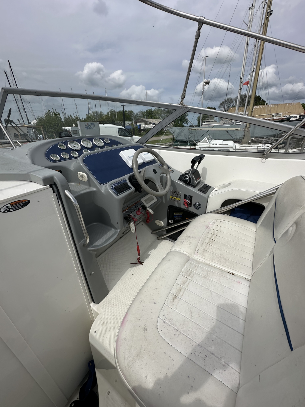 Bayliner 305 Ciera — foto 34 van 35