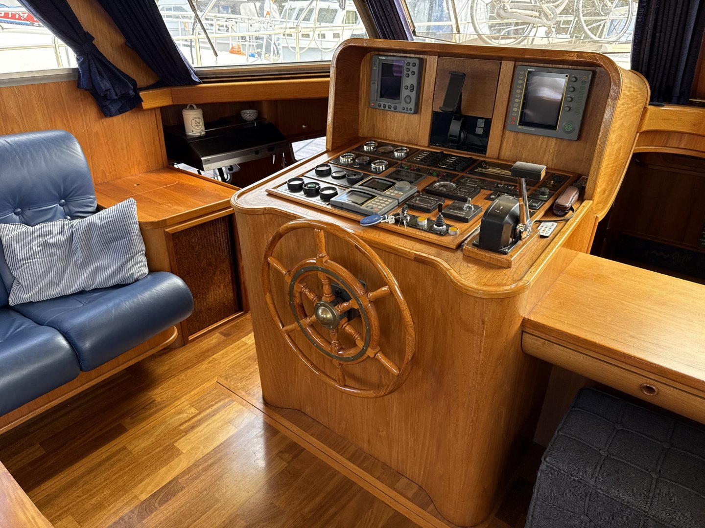 Stevens Nautical Stevens Columbus 13.80 AK Flybridge — foto 8 van 12