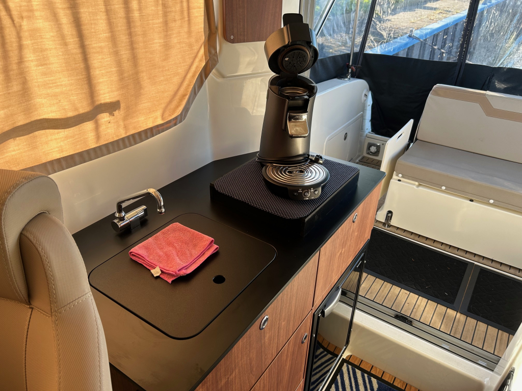 Quicksilver  755 weekend met Mercury 225 PK  als nieuwe set — foto 8 van 19