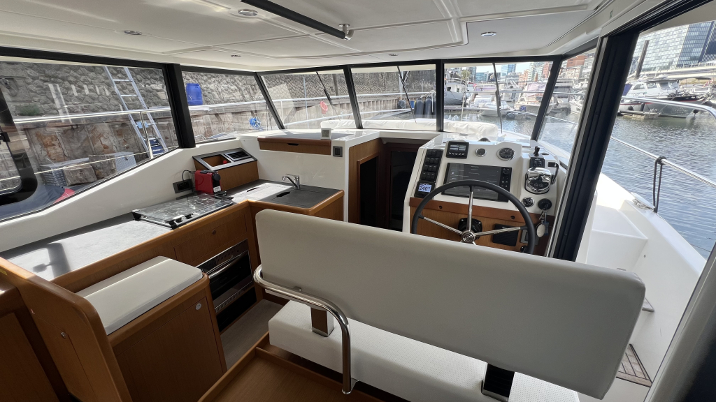 Beneteau Swift Trawler 35 — foto 49 van 76
