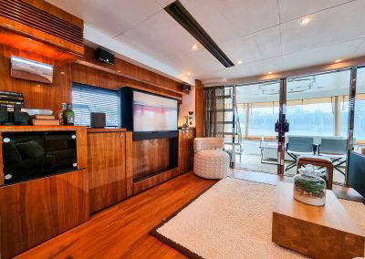 Fairline Squadron 70 — foto 5 van 11