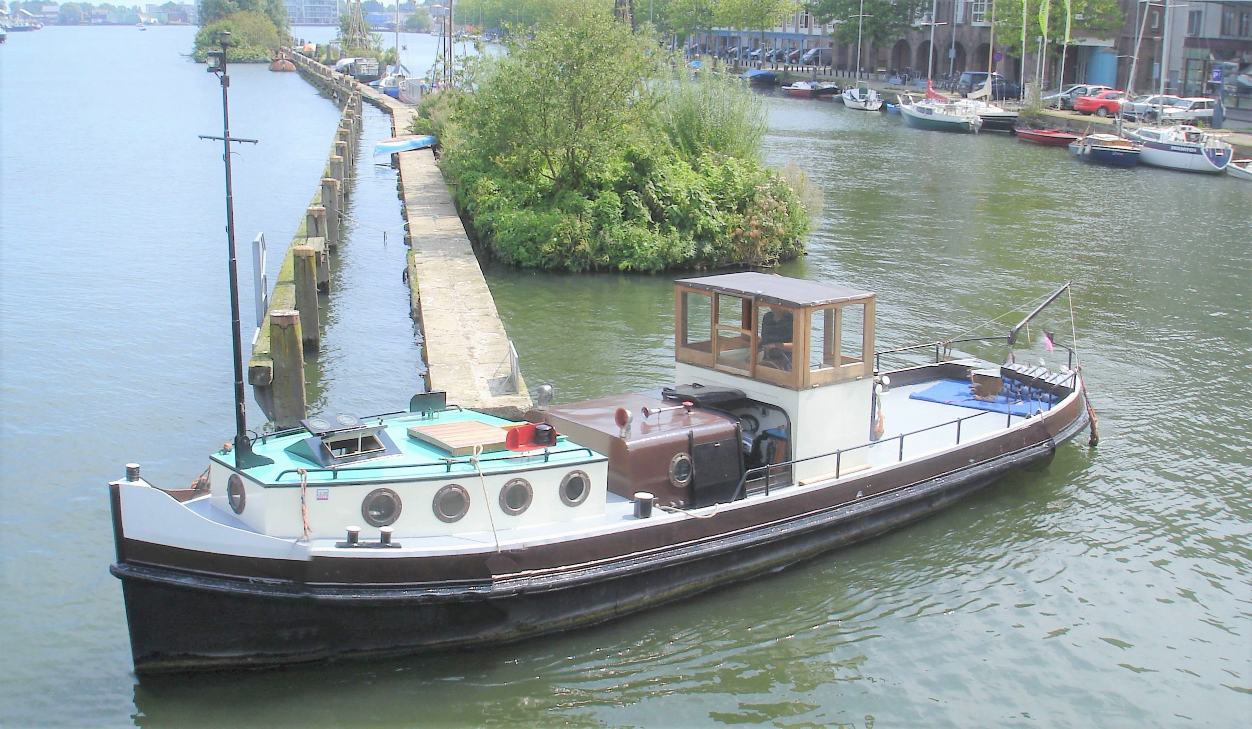 Sleepboot Amsterdammer — foto 1 van 23