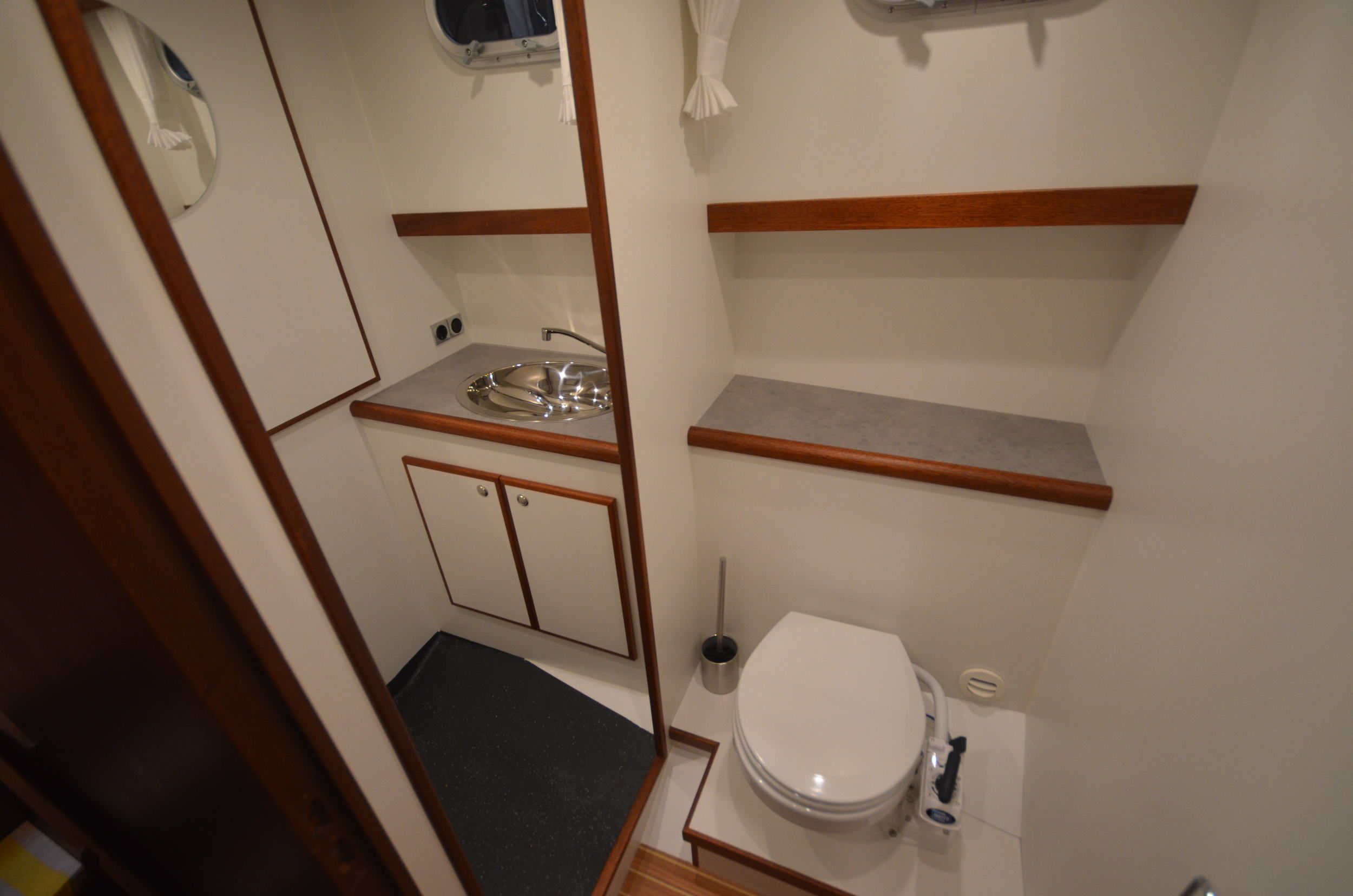 Brandsma Luna 37 — foto 13 van 26