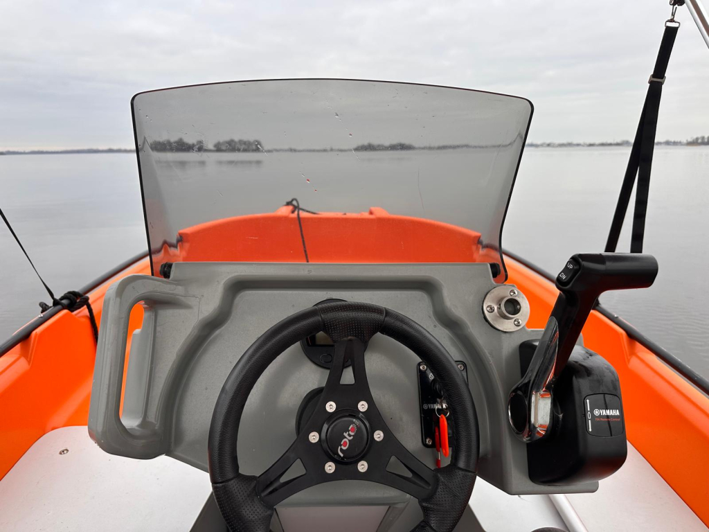 Roto Hydra 450 XR1 MET 40 PK YAMAHA BUITENBOORDMOTOR — foto 7 van 14