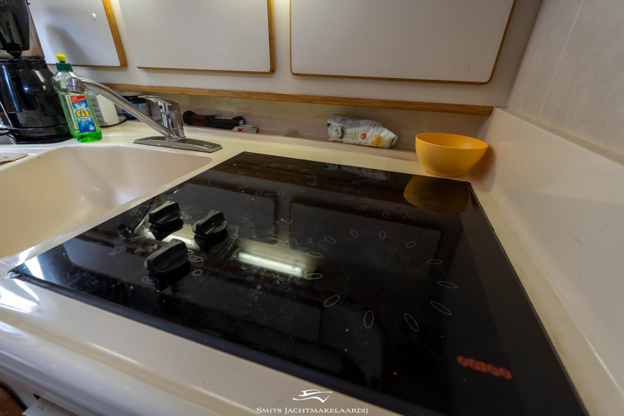 Sea Ray 370 Express Cruiser — foto 9 van 59