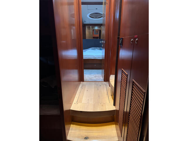 Elegance 64 Garage - BluYachting — foto 8 van 12