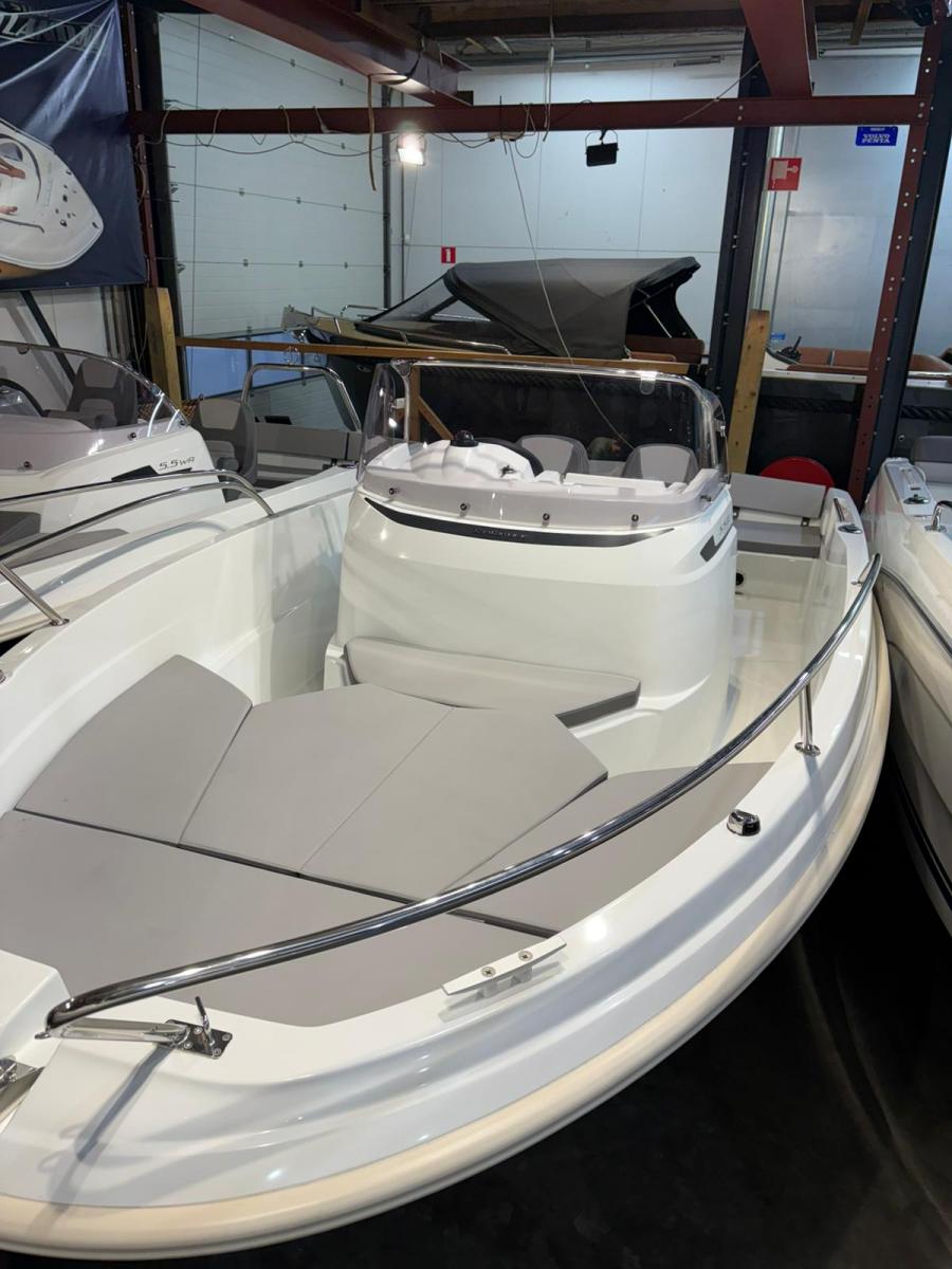 Jeanneau Cap Camarat 5.5 CC — foto 36 van 44