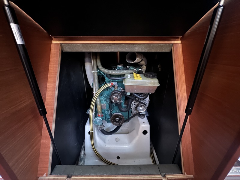 Dufour 360 GL — foto 21 van 46