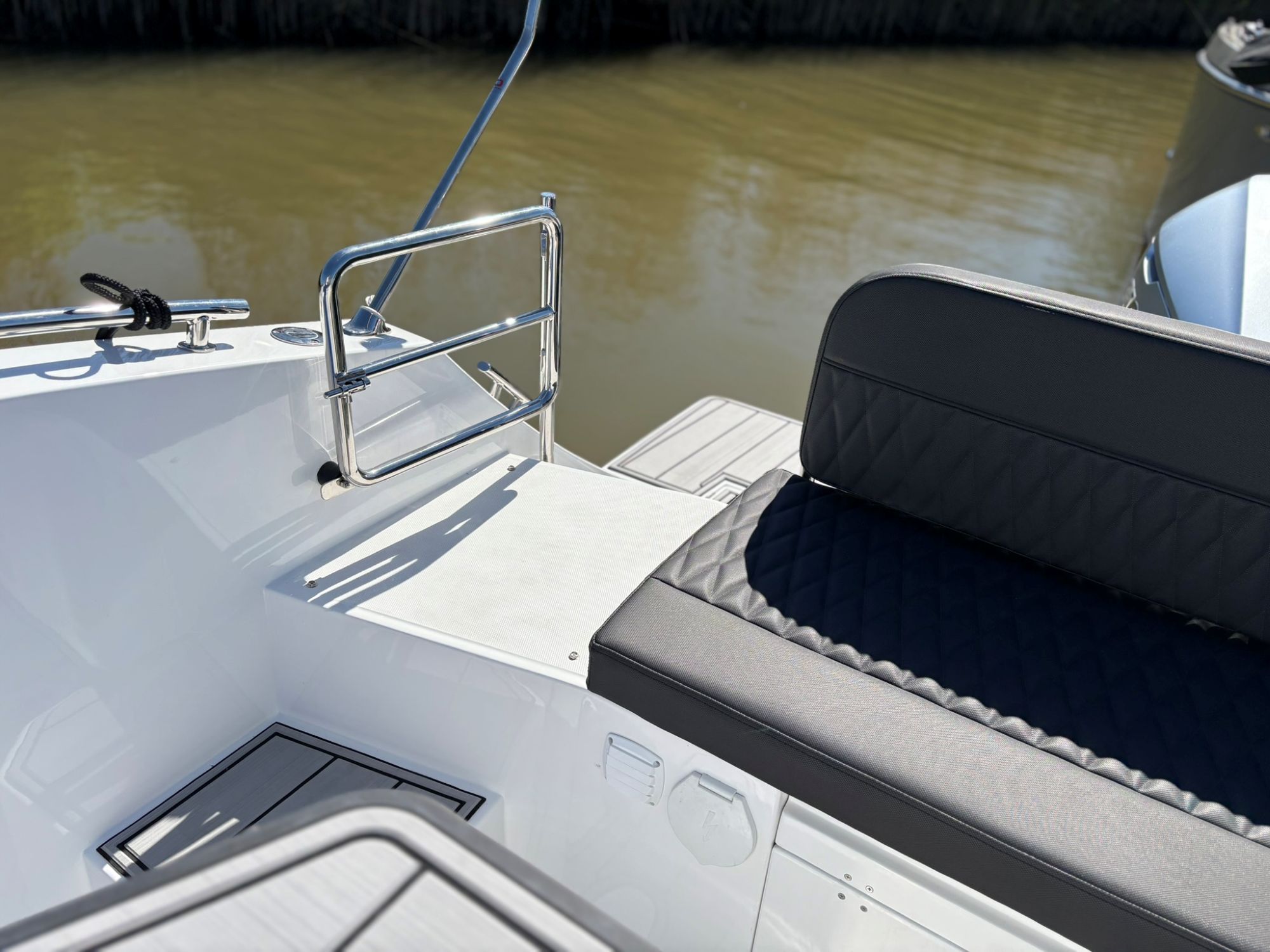 Maxima Boats 800 sport met een Honda 250 pk — foto 13 van 18