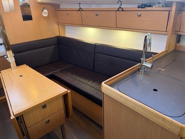 Bavaria 33 Cruiser — foto 2 van 6