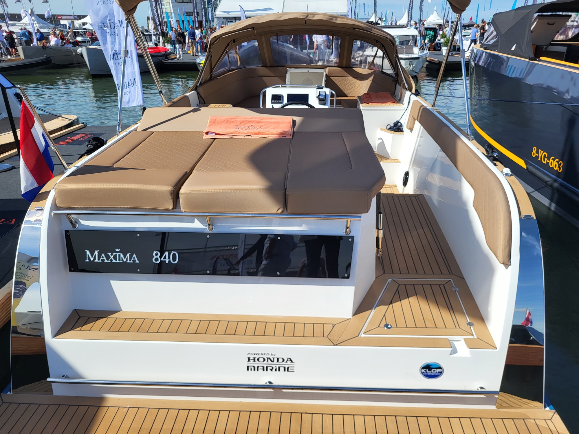 Maxima 840 Tender