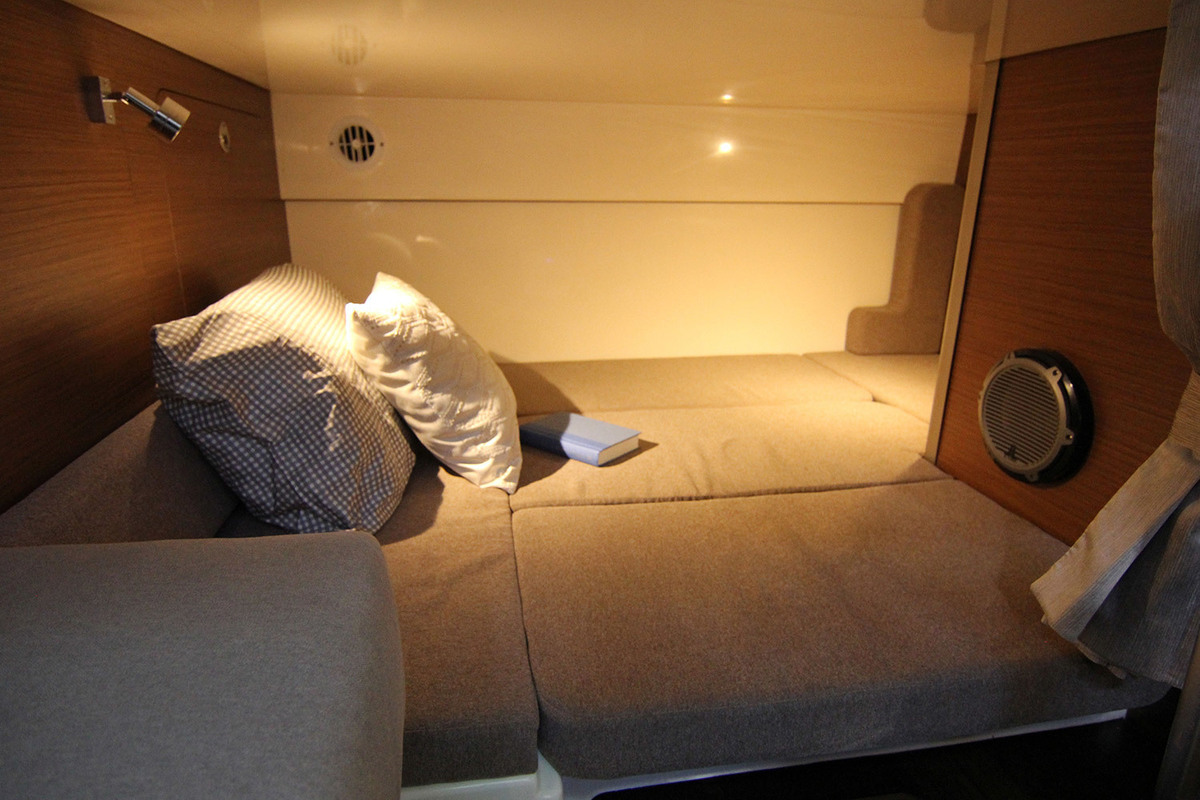 Boston Whaler 345 Conquest — foto 14 van 16