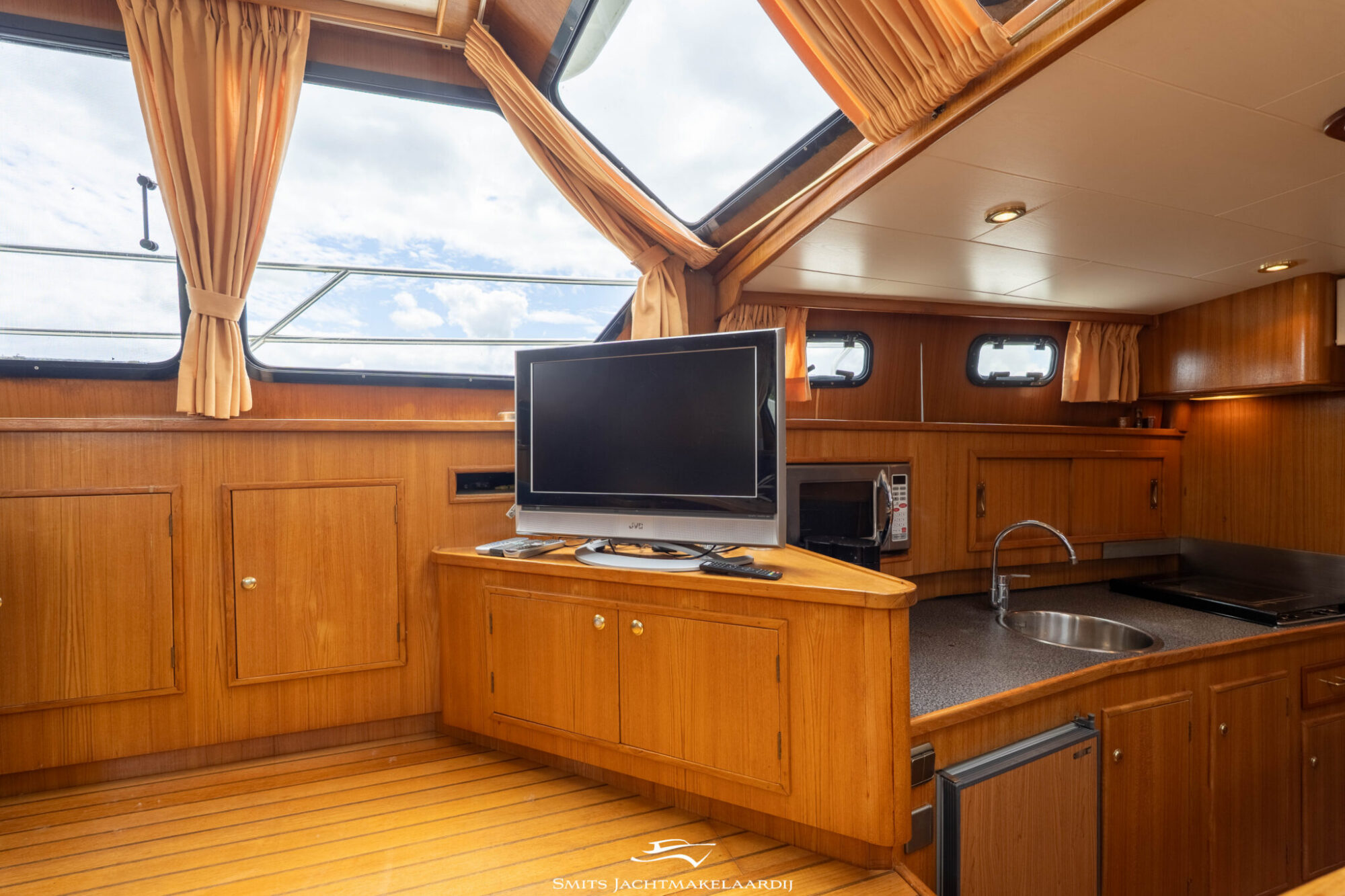 Valkkruiser 14.00 AK Cabrio — foto 9 van 94