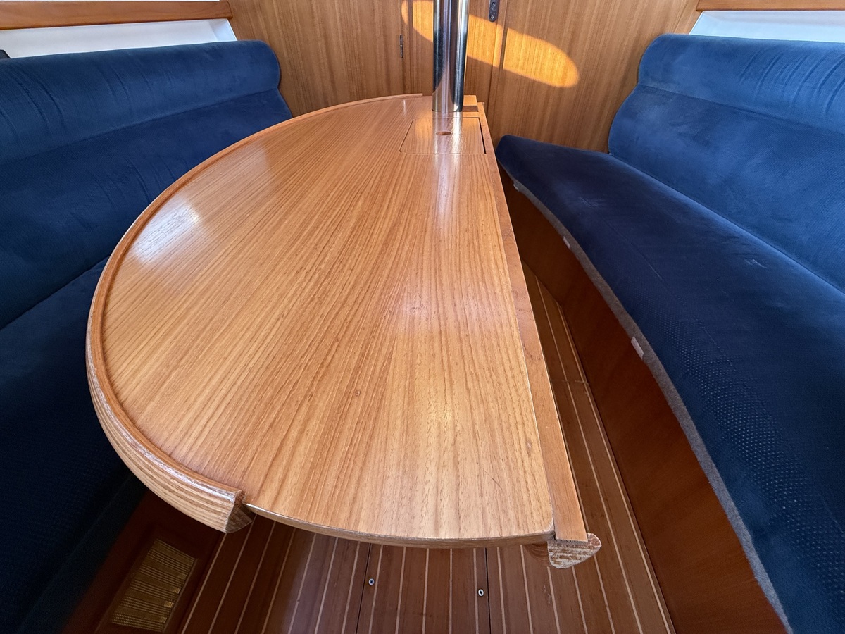 Jeanneau Sun Odyssey 32.2 — foto 10 van 12