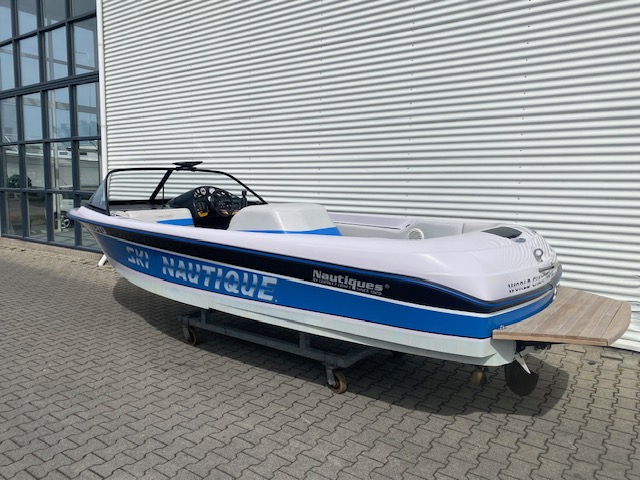 Correct Craft Ski Nautique 196 — foto 2 van 14