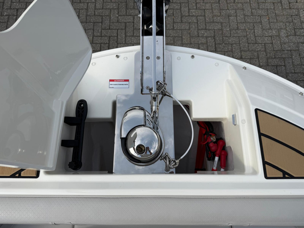 Sea Ray SDX 230 — foto 40 van 46