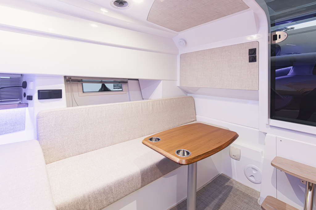 Quarken 35 Cabin + 2xF300 Yamaha — foto 61 van 65