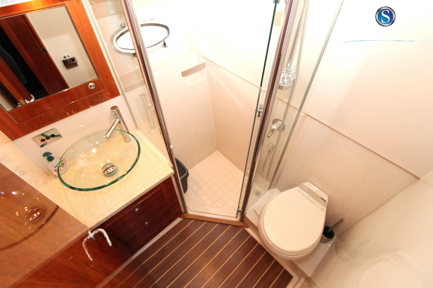 Rivièra 4700 Sport Yacht — foto 27 van 38