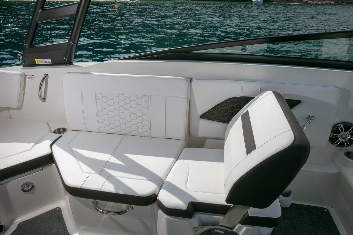 Sea Ray Sun Sport 230 OB — foto 18 van 20