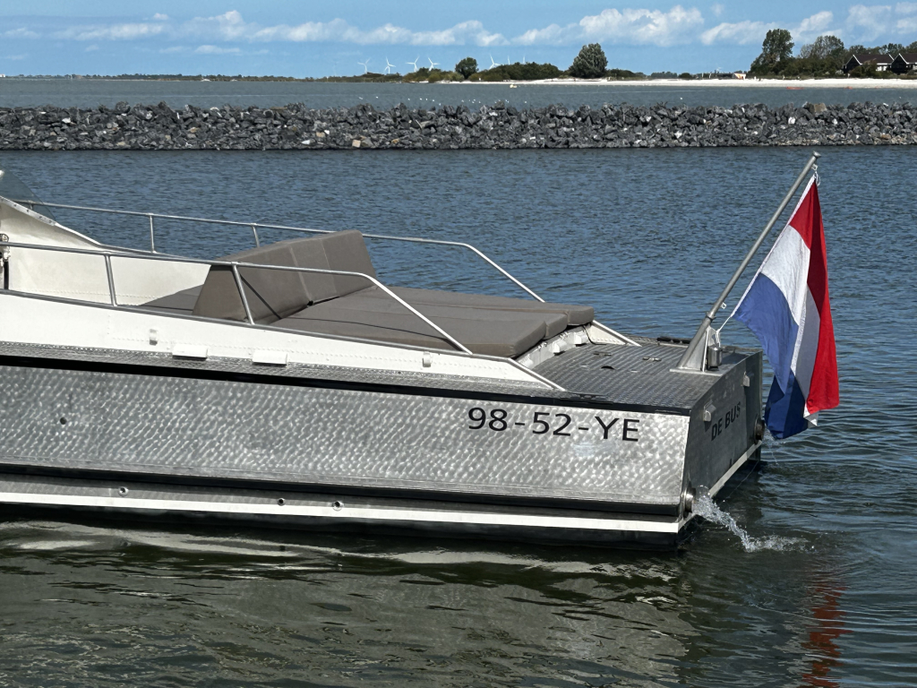 Patrouille vaartuig 1100 Met ruim zonnedek! — foto 16 van 54