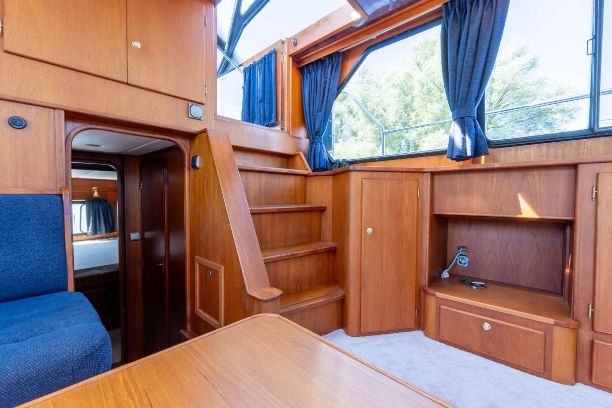 Explorer Classic 14.00 AK Cabrio — foto 6 van 49