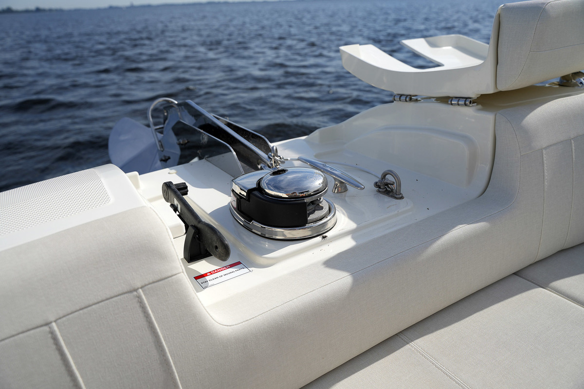 Sea Ray SDX 290 Outboard — foto 12 van 51