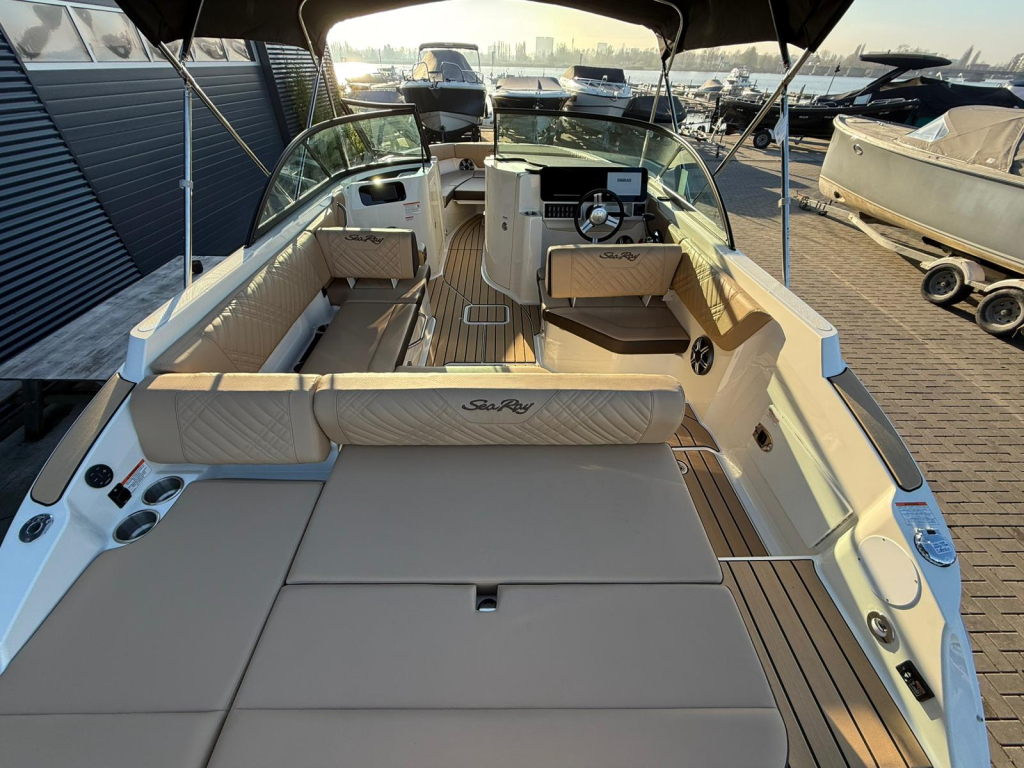 Sea Ray SDX 230 — foto 9 van 22