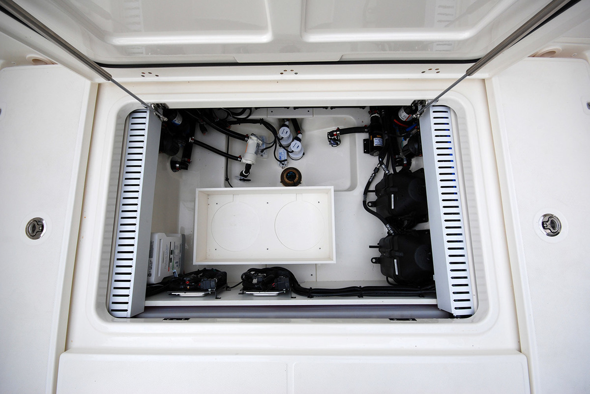 Boston Whaler 330 Outrage — foto 31 van 40