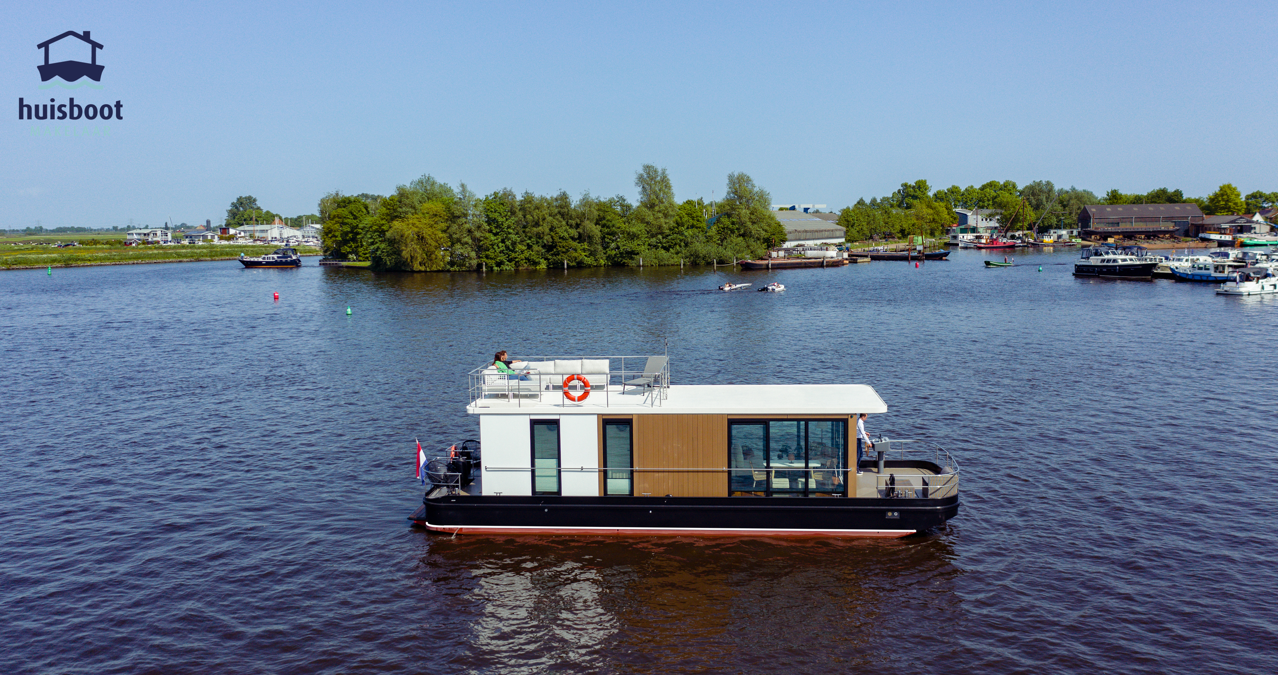 HOMESHIP Lotus Navigator 14 Houseboat — foto 2 van 38
