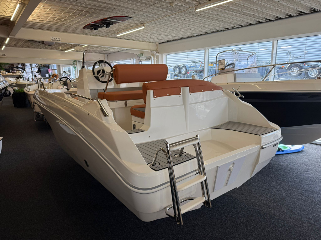 AM Yacht 520 Open — foto 4 van 16