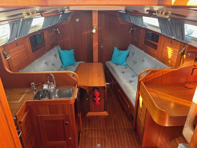 Hallberg-Rassy 31 — foto 34 van 65