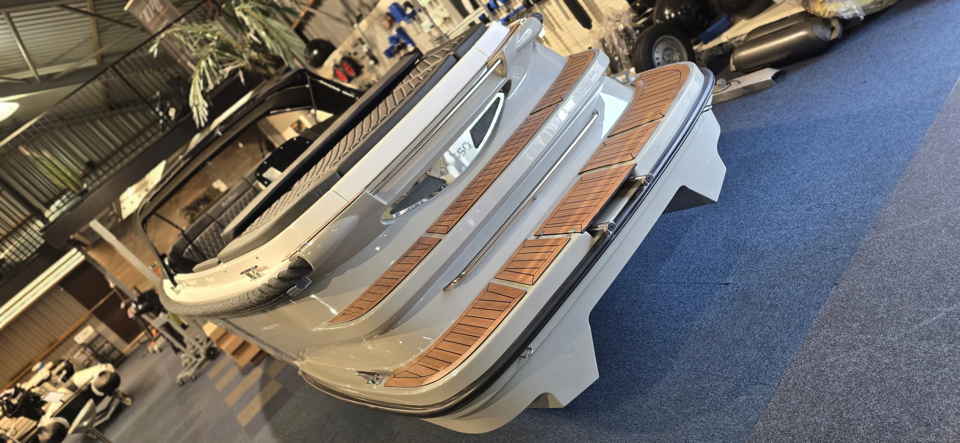 Oudhuijzer 650 tender met 30 pk Tohatsu etl – WS Vertrouwen — foto 6 van 12