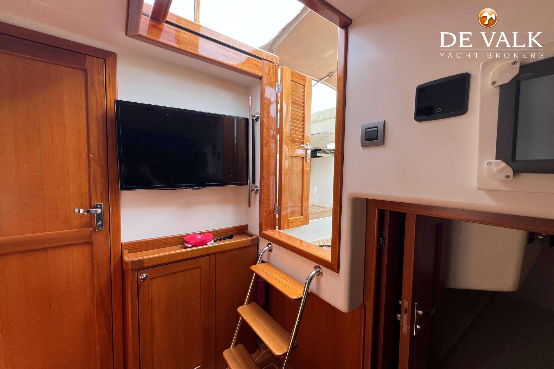 Long Island 40 Runabout — foto 24 van 41