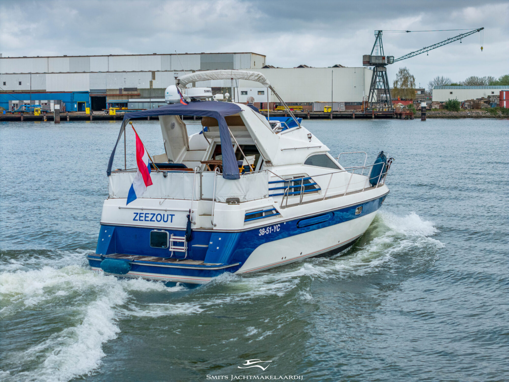 Astor 37 Flybridge — foto 41 van 54