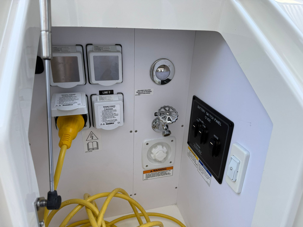 Sea Ray Sundancer 320 — foto 25 van 39