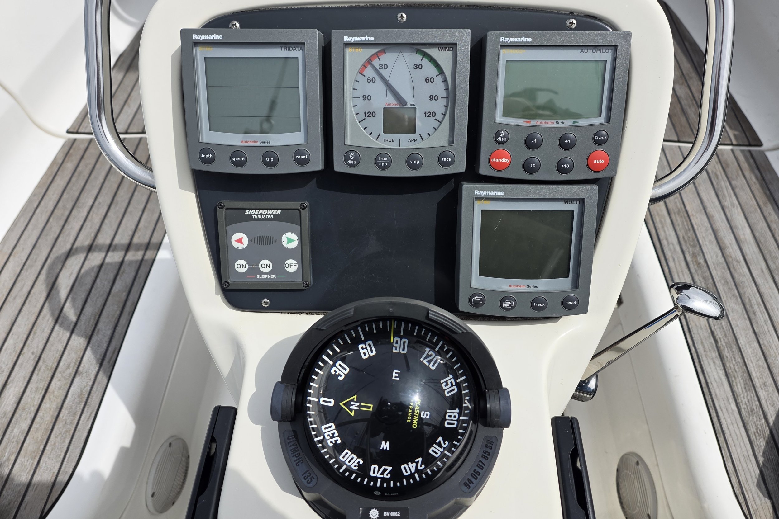 motor + pk's : Volvo Penta 30 pk Bavaria Cruiser 36 — foto 6 van 11